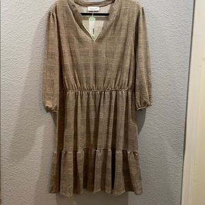 Gilli Margret Tiered Knee length dress